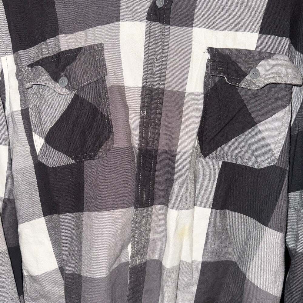 Arizona Jean Co Men's Size Medium Gray and Black Plaid Flannel Button Down Shirt